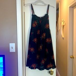 Sourpuss XL red/black rose print dress